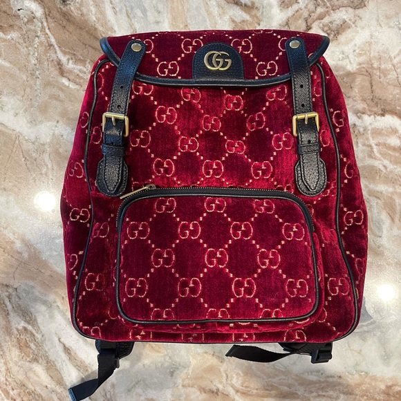 Sold!!! GUCCI GG Red Velvet BACKPACK - Picture 3 of 10